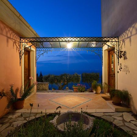 Boutique Villa Andronice Tsoukaládhes Extérieur photo