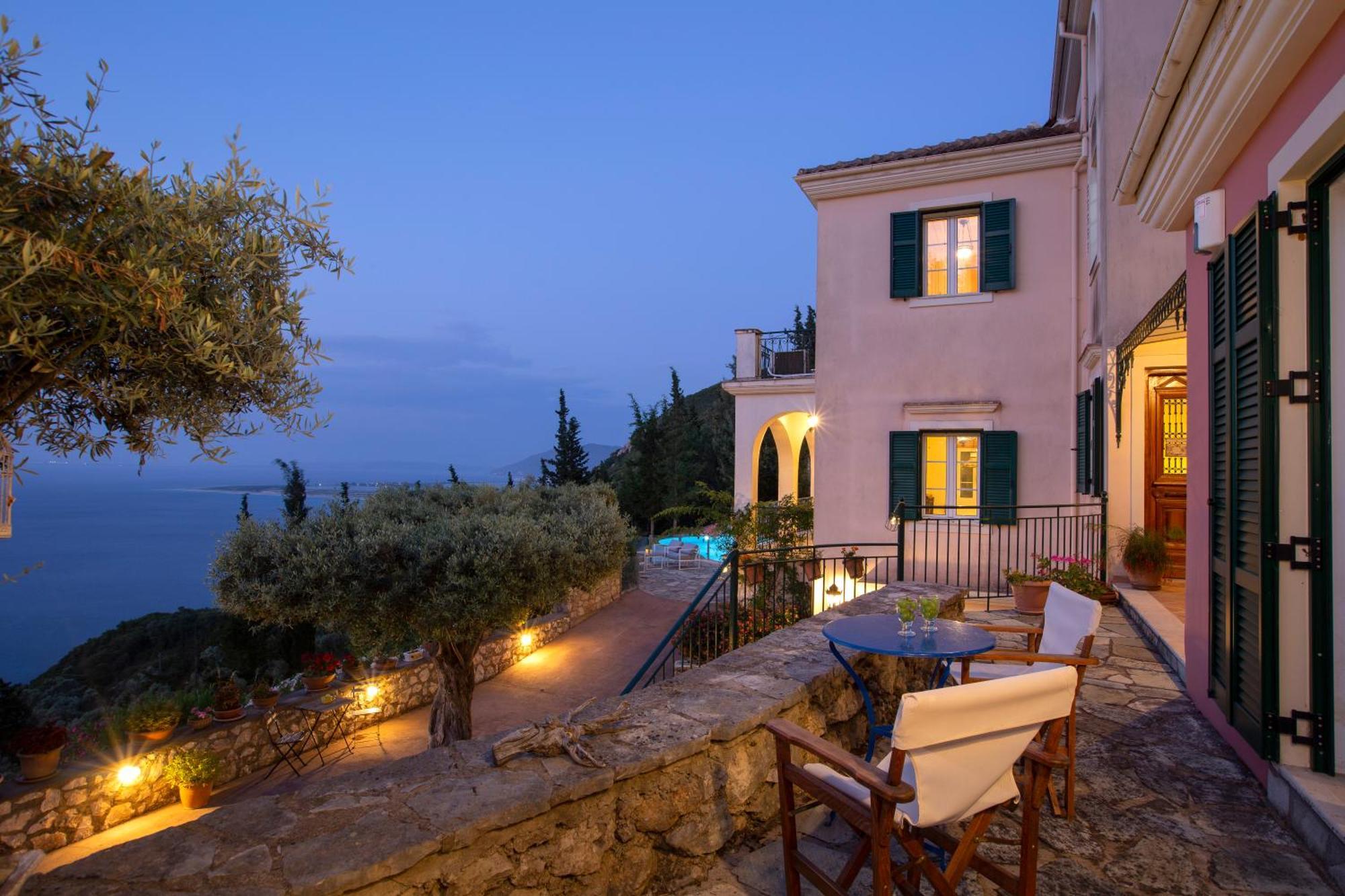 Boutique Villa Andronice Tsoukaládhes Extérieur photo